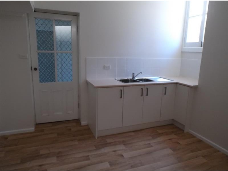 7A  Daly  Street, Cowra NSW 2794