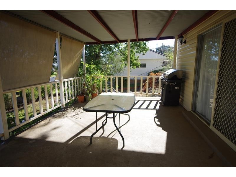 13 Henderson Street, Cowra NSW 2794