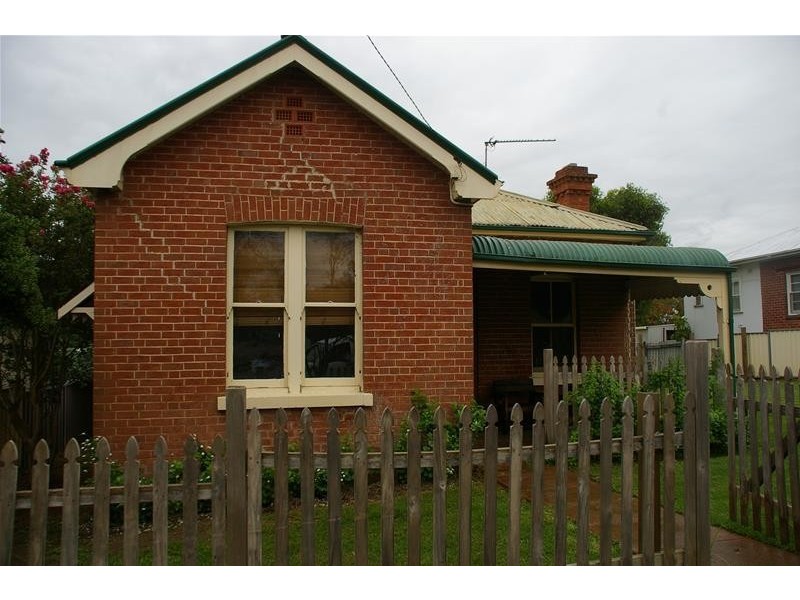 26 Coota Street, Cowra NSW 2794