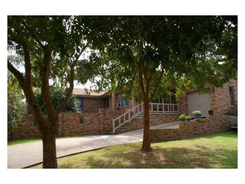 50 Evans Street, Cowra NSW 2794
