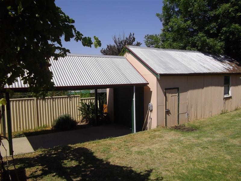 120 Fitzroy Street, Cowra NSW 2794