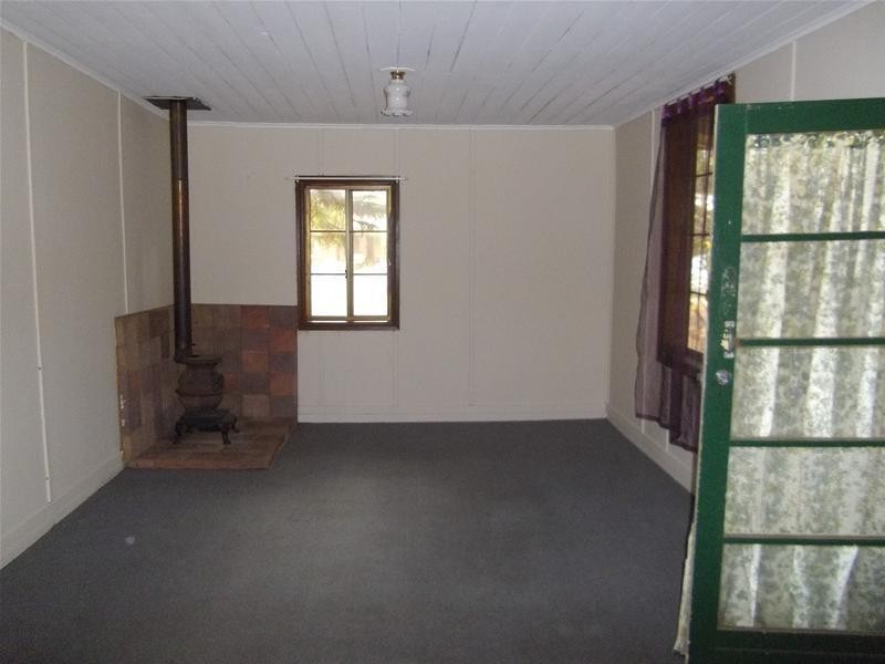 13 Vaux Lane, Cowra NSW 2794