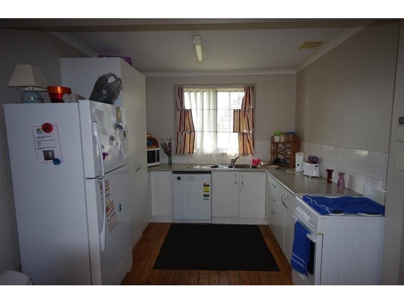 12 Logan Street, Cowra NSW 2794