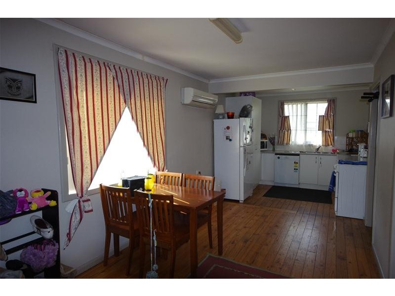 12 Logan Street, Cowra NSW 2794