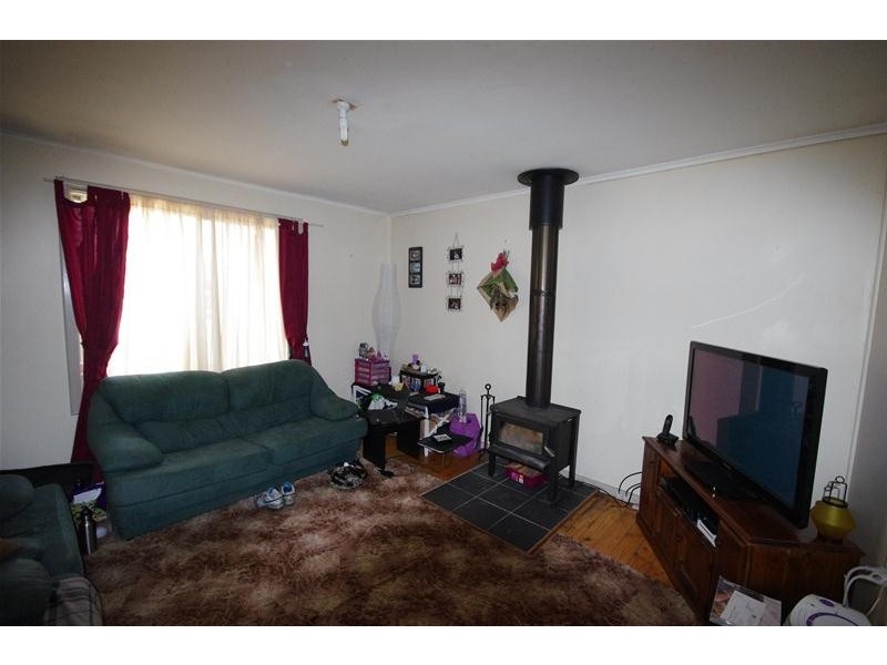 12 Logan Street, Cowra NSW 2794