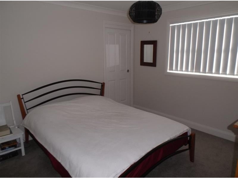 16 Lynch Street, Cowra NSW 2794