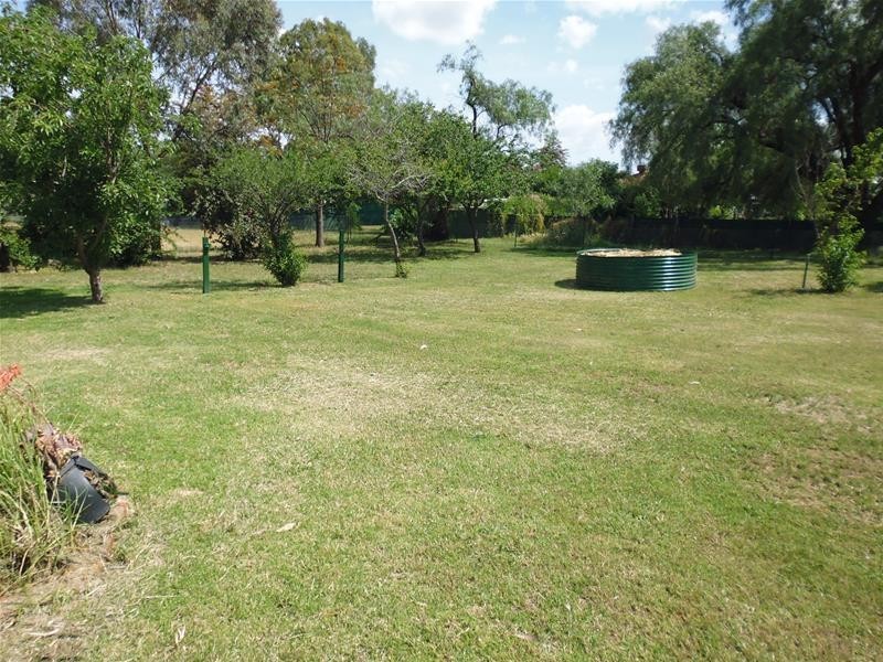 82-84 Robinson Street, Woodstock NSW 2793