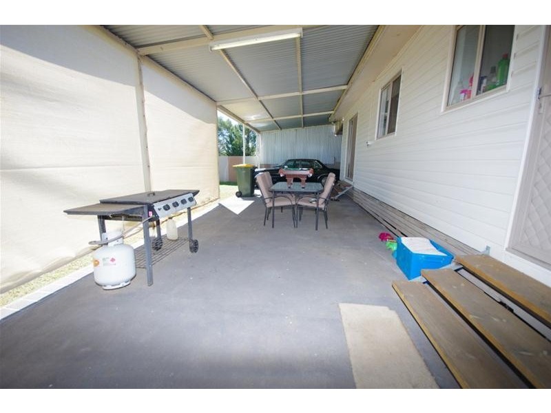 42 Victor Street, Cowra NSW 2794