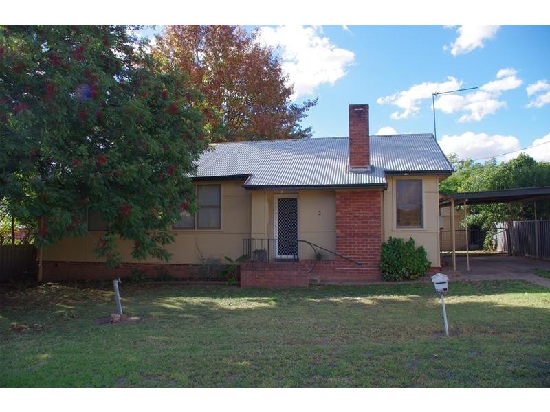2 Sheahan Street, Cowra NSW 2794