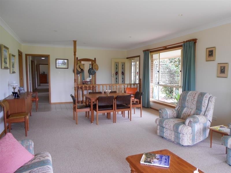 113 Vernon Drive, Cowra NSW 2794