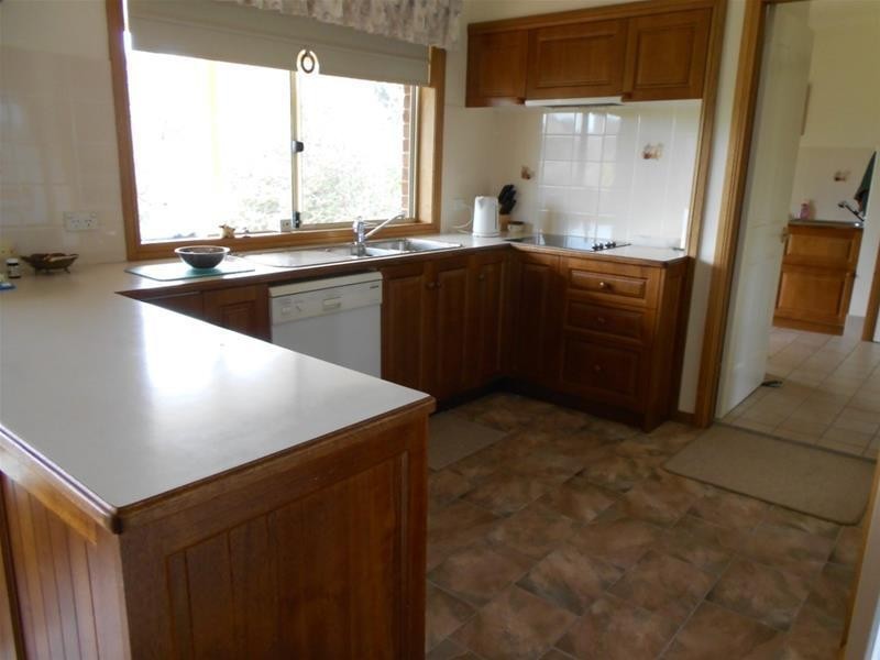 113 Vernon Drive, Cowra NSW 2794