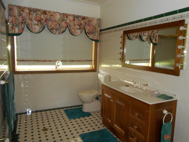 113 Vernon Drive, Cowra NSW 2794