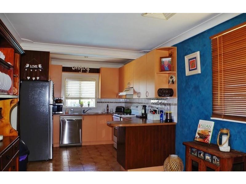 50 Lee Street, Cowra NSW 2794