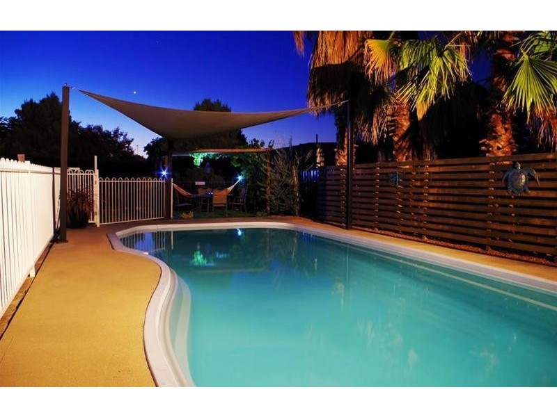 50 Lee Street, Cowra NSW 2794