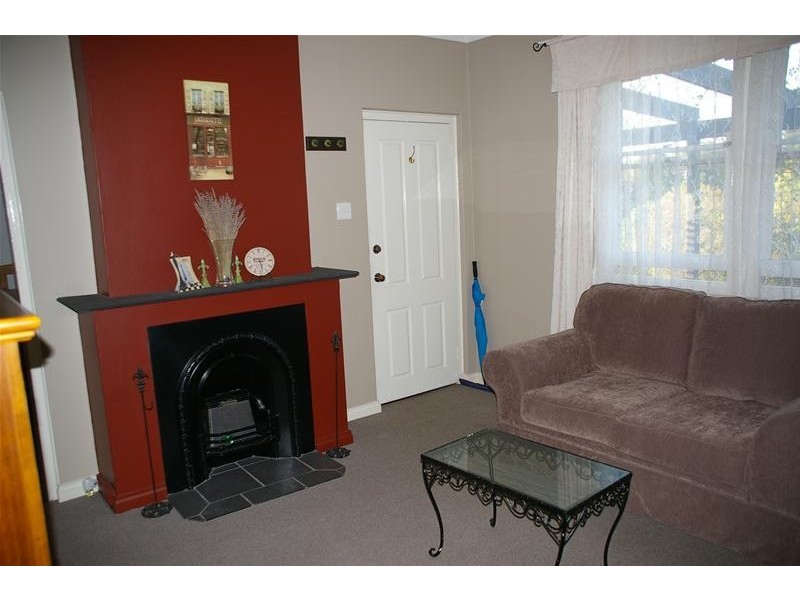 23 Liverpool Street, Cowra NSW 2794