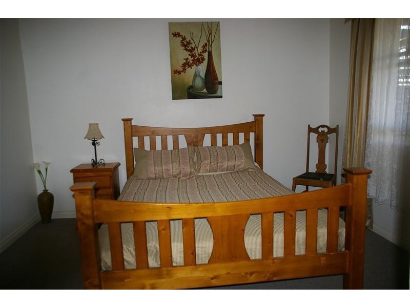 23 Liverpool Street, Cowra NSW 2794