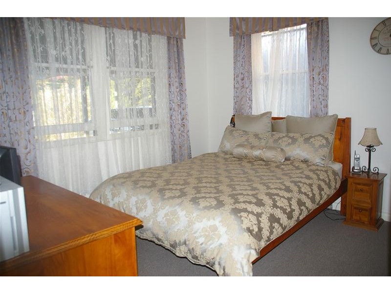 23 Liverpool Street, Cowra NSW 2794