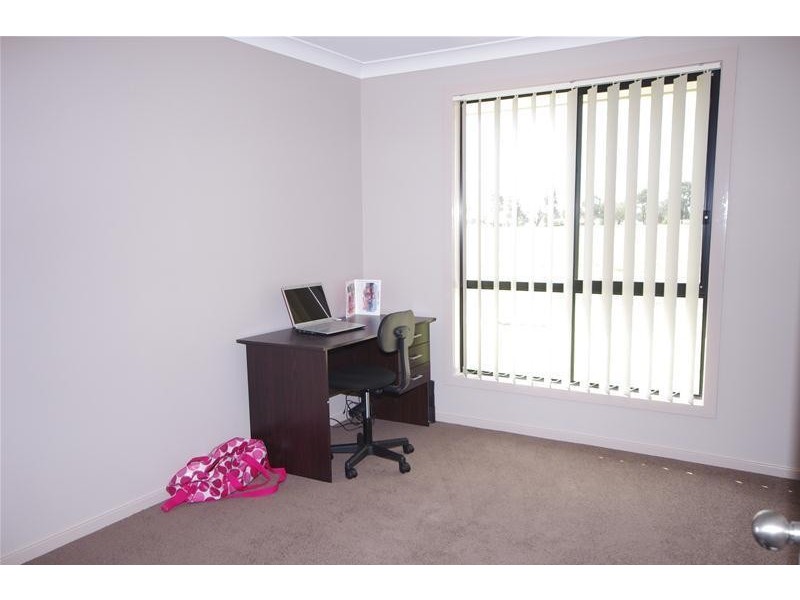 4 Mirage Drive, Cowra NSW 2794