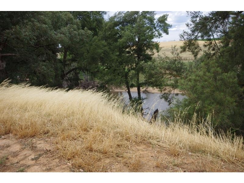 1 Campbell Street, Cowra NSW 2794