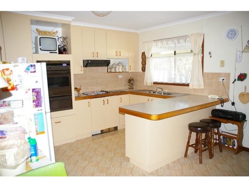 11 Ranken Street, Cowra NSW 2794