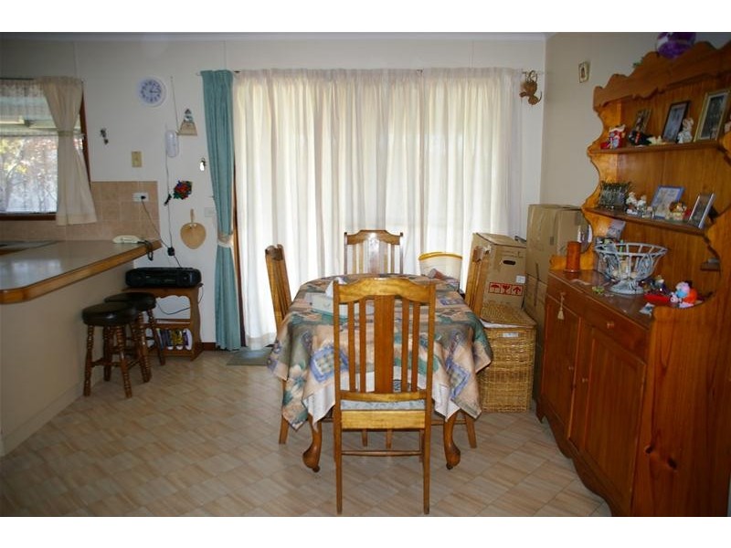 11 Ranken Street, Cowra NSW 2794