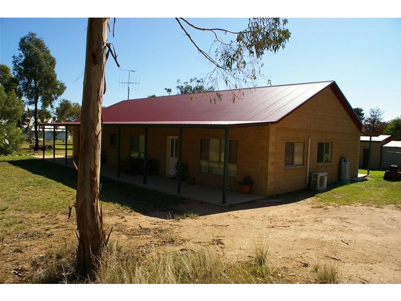 101 Boorowa Street, Koorawatha NSW 2807