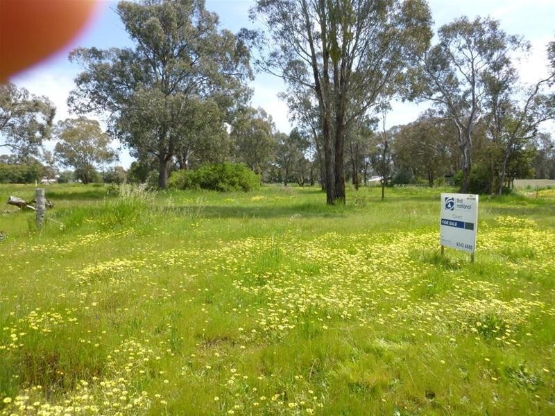 37 Lachlan Street, Koorawatha NSW 2807