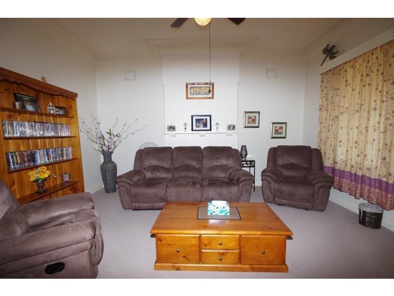 14 Daly Street, Cowra NSW 2794