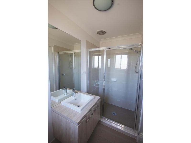 1 Vineyard Drive, Cowra NSW 2794