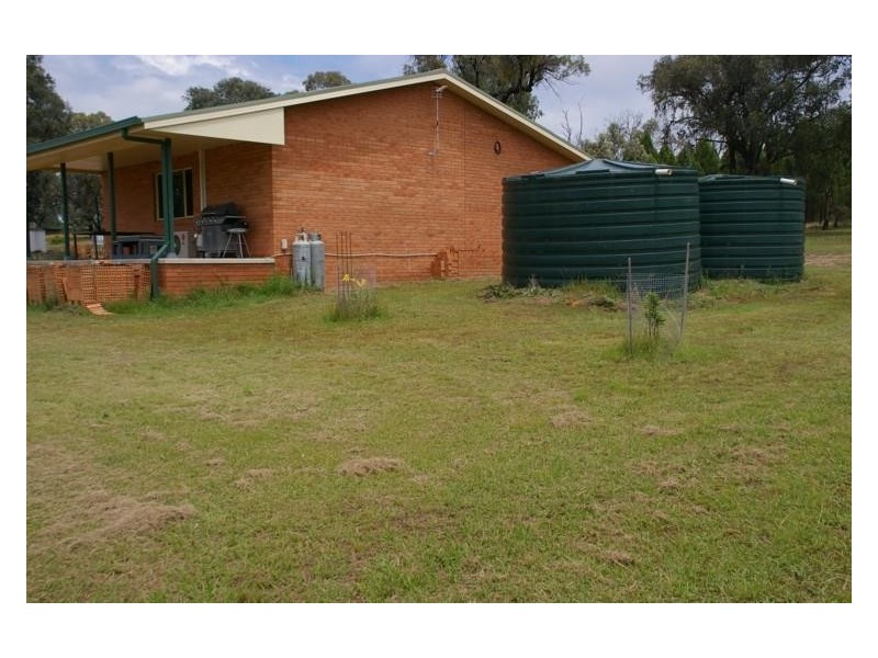 228 Conimbla Road, Cowra NSW 2794
