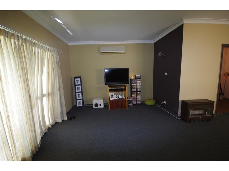 7 Mulyan Street, Cowra NSW 2794