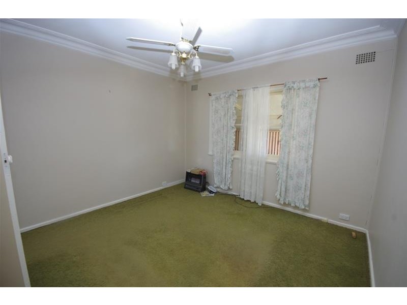 70 Waratah Street, Cowra NSW 2794