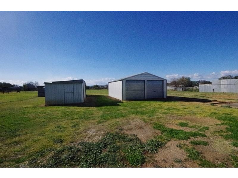 70 Waratah Street, Cowra NSW 2794