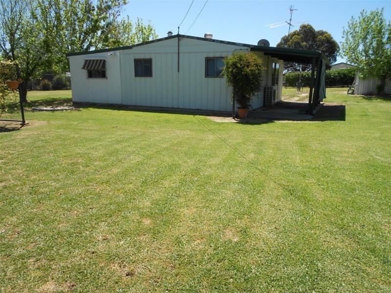 6 Deboyne Street, Koorawatha NSW 2807