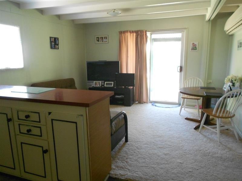 6 Deboyne Street, Koorawatha NSW 2807