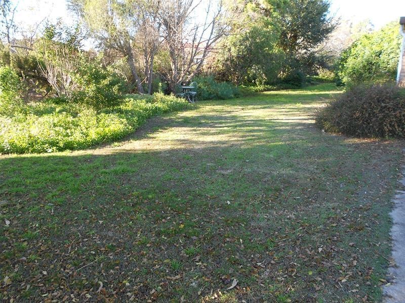 14 Bank Street, Gooloogong NSW 2805