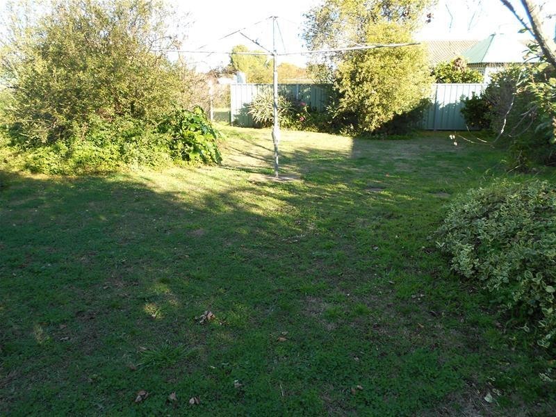 14 Bank Street, Gooloogong NSW 2805