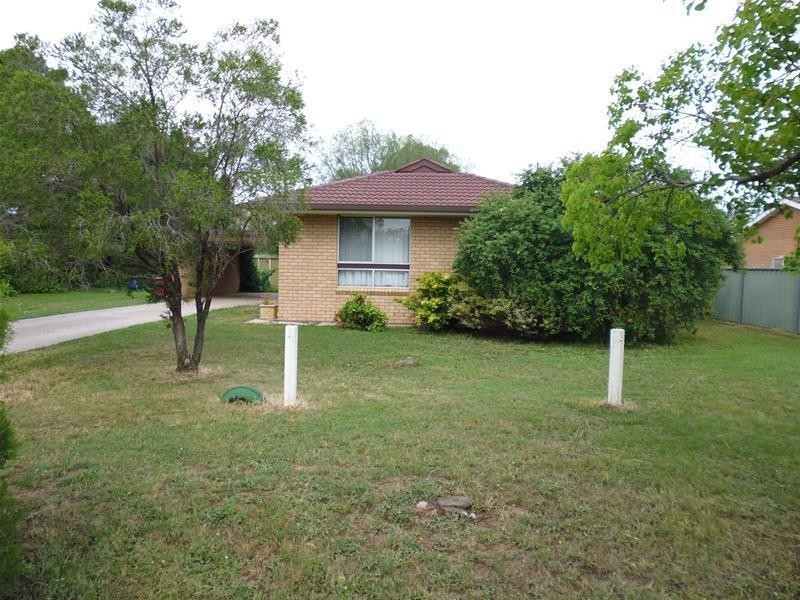 14 Bank Street, Gooloogong NSW 2805