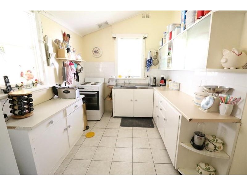 21 Dungaleer Street, Cowra NSW 2794