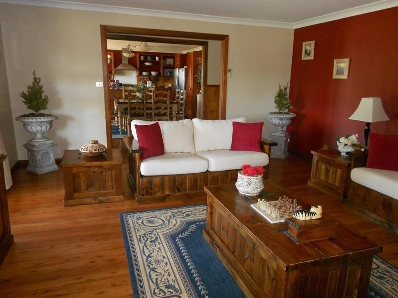 240 Conimbla Road, Cowra NSW 2794