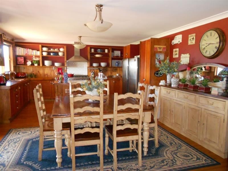 240 Conimbla Road, Cowra NSW 2794