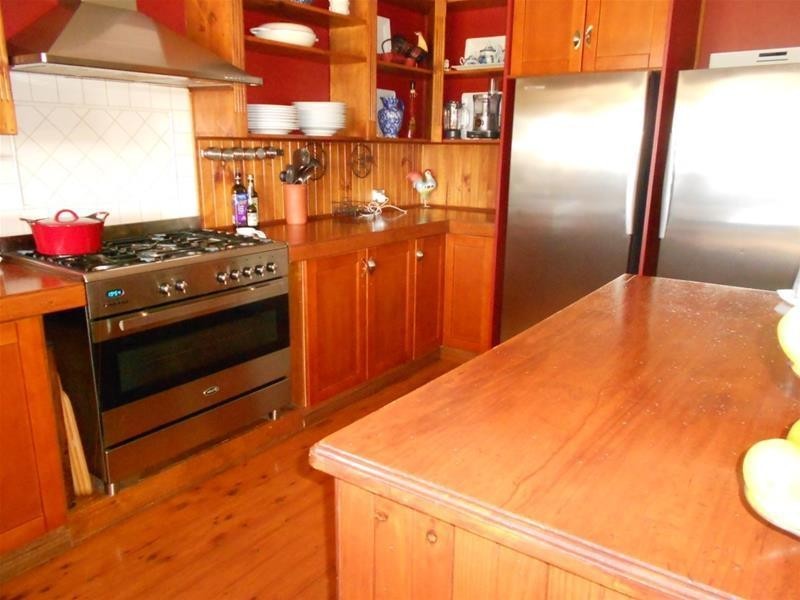 240 Conimbla Road, Cowra NSW 2794