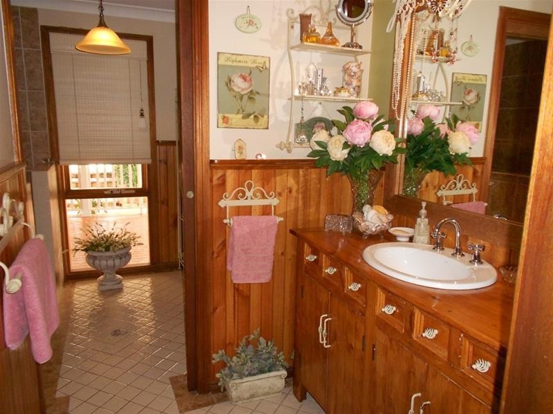 240 Conimbla Road, Cowra NSW 2794