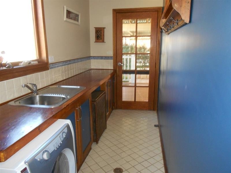 240 Conimbla Road, Cowra NSW 2794