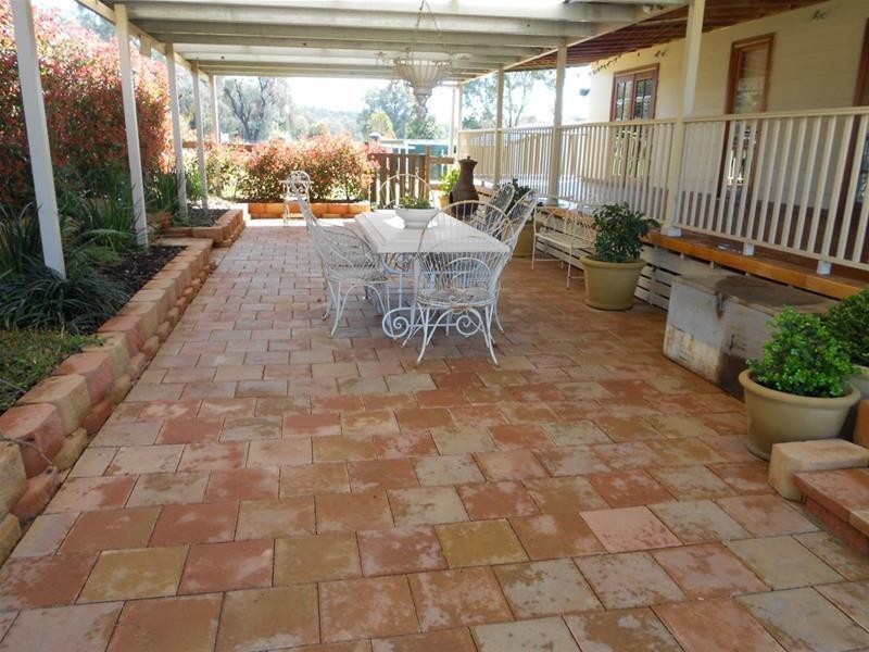 240 Conimbla Road, Cowra NSW 2794
