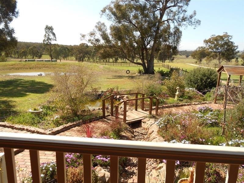 240 Conimbla Road, Cowra NSW 2794