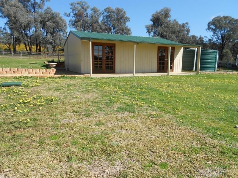 240 Conimbla Road, Cowra NSW 2794