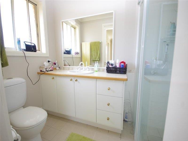 12 Pridham Street, Cowra NSW 2794