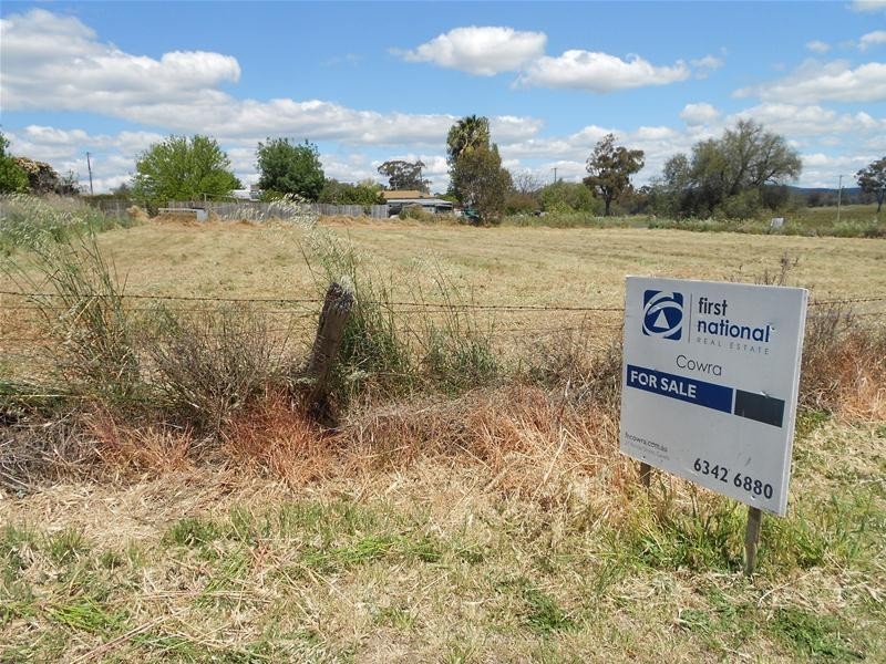 1 Main Street, Gooloogong NSW 2805