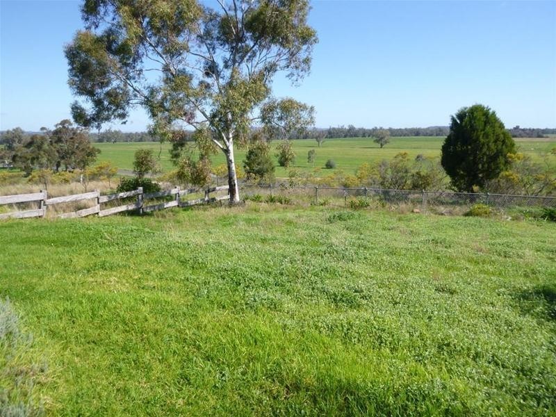 2005 Casuarina Drive, Gooloogong NSW 2805